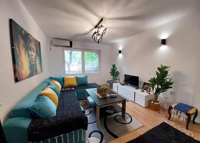 Cozy Enchanted Story - Apartment Sara